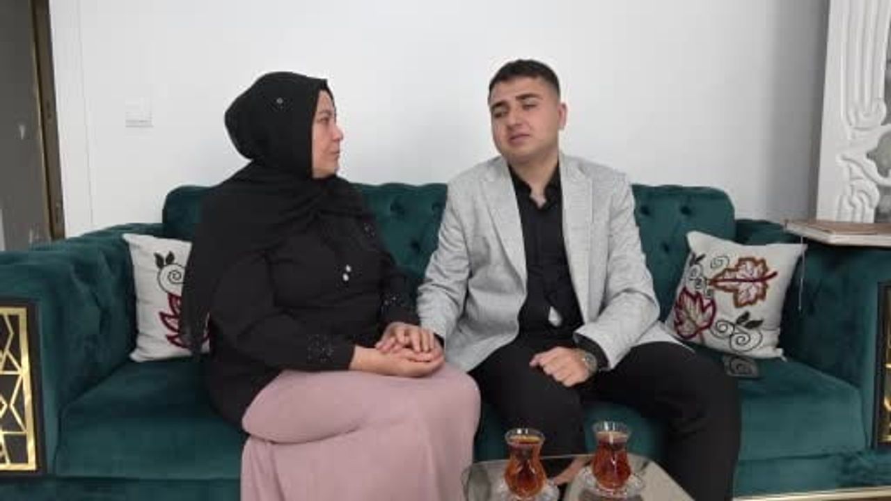Gaziantep'te anne, görme engelli oğlunun eğitimi için Braille öğrendi; oğul hafızlık yaptı ve üniversiteye yerleşti