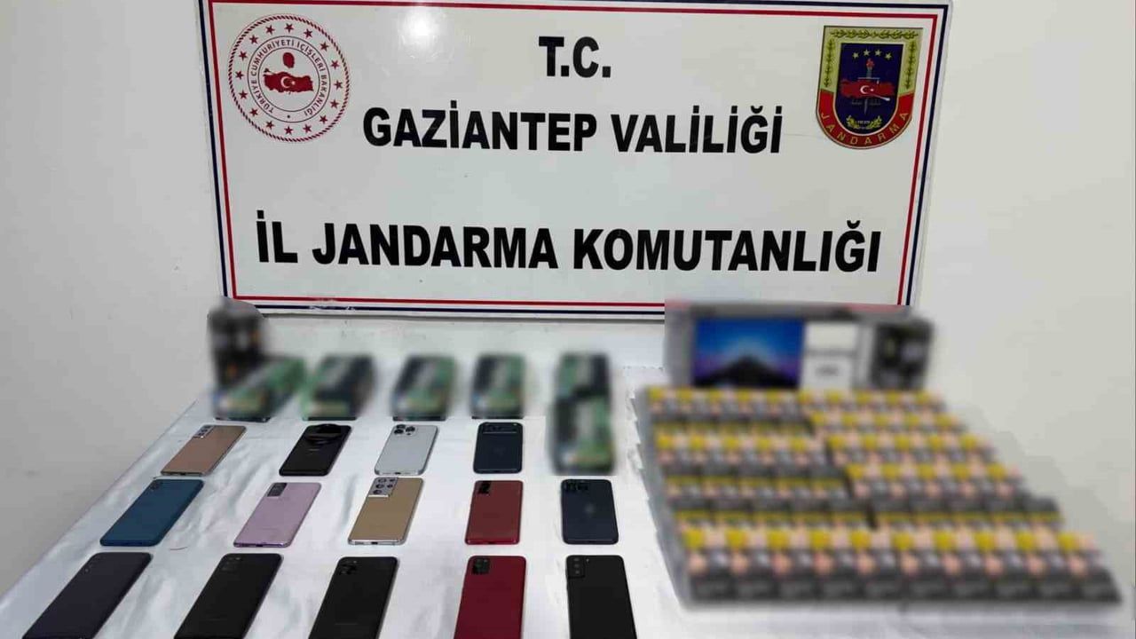 Gaziantep'te jandarma 4,5 milyon TL değerinde gümrük kaçağı malzeme ele geçirdi
