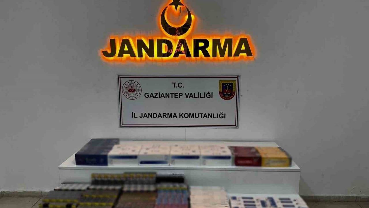 Gaziantep’te jandarma operasyonunda çok sayıda kaçak malzeme ele geçirildi, 5 gözaltı