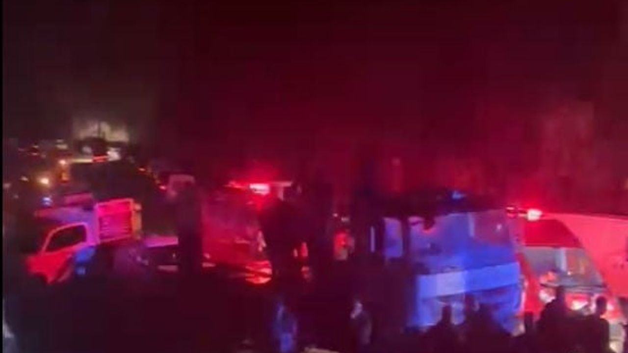 Giresun Yağlıdere'de balık avına giren amca ile yeğeni sel sularına kapıldı; bir cenazenin yeri tespit edildi