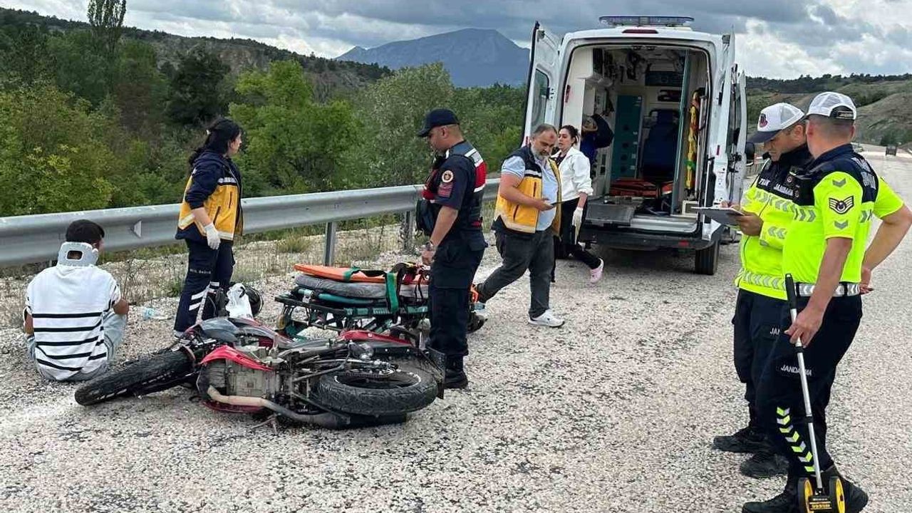 Gölpazarı-Yenipazar yol ayrımında motosiklet kazası: 1 yaralı