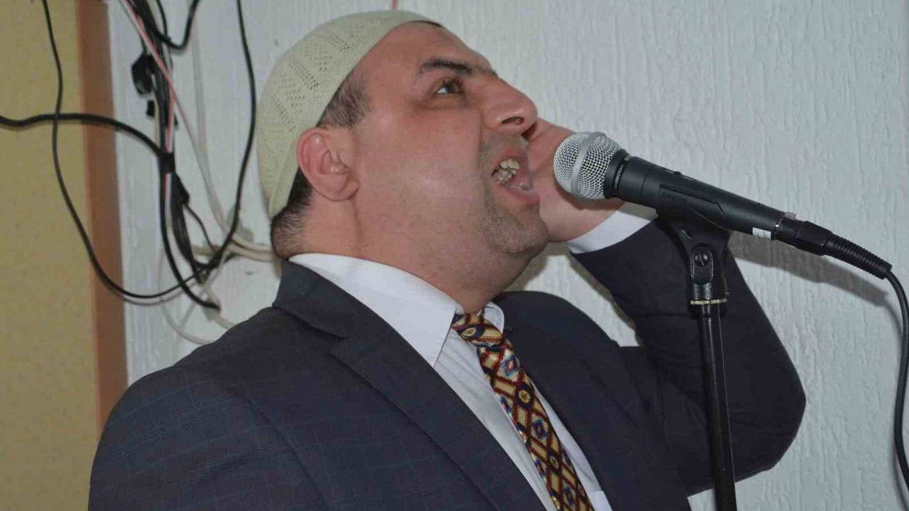 Görme Engelli Hafız Müezzin Hakan Duman: Engelli Olmak Kur’an Okumaya Engel Değildir