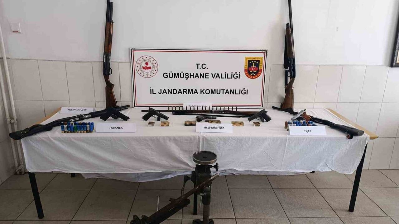 Gümüşhane'de jandarmadan silah operasyonu: Torul ve Kürtün'de ruhsatsız silahlar ele geçirildi