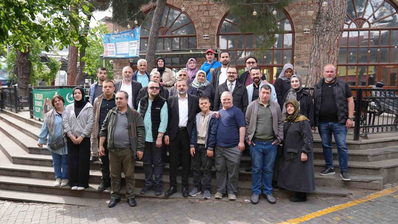 Gürsu’da özel çocukların Abdal Meydanı’nda kahvaltı ve tahanlı hayali gerçekleştirildi