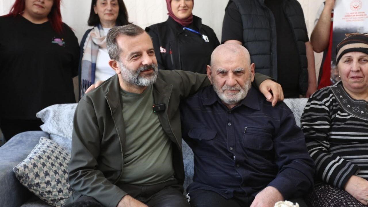 Gürsu'da 'Yuvamda Sağlık ve Umut Var' ile 65+'lara evde sağlık, kuaför ve elektrik desteği