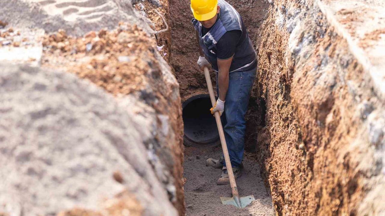 Güzelbahçe ve Yelki'ye 3 km, 400 mm'lik iletim hattı ile yaz aylarına su takviyesi