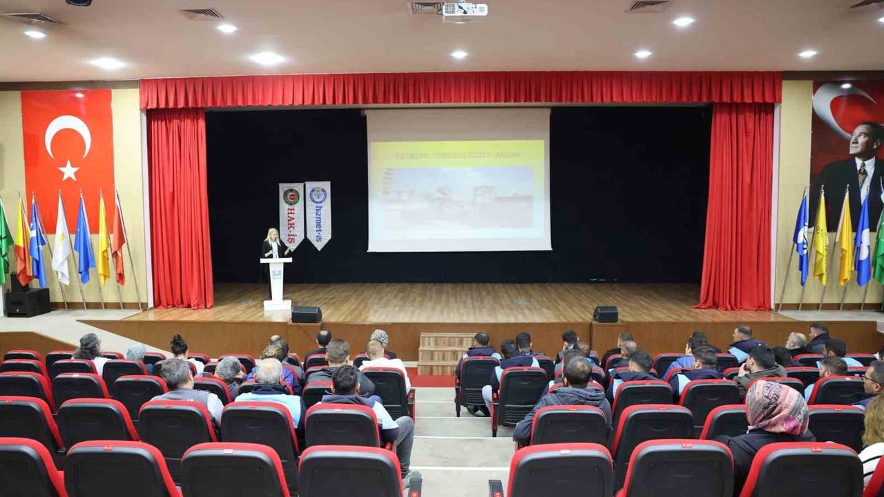 Hacılar Belediyesi'nde 'Kurum Kültürü, Kurumsal Aidiyet ve Etik Kurallar' eğitim semineri