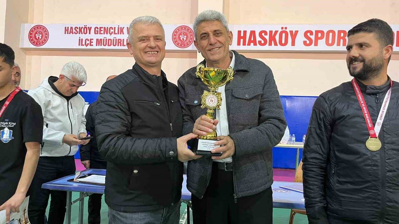 Hasköy'de Yoğun Katılımlı Satranç Turnuvası Sona Erdi