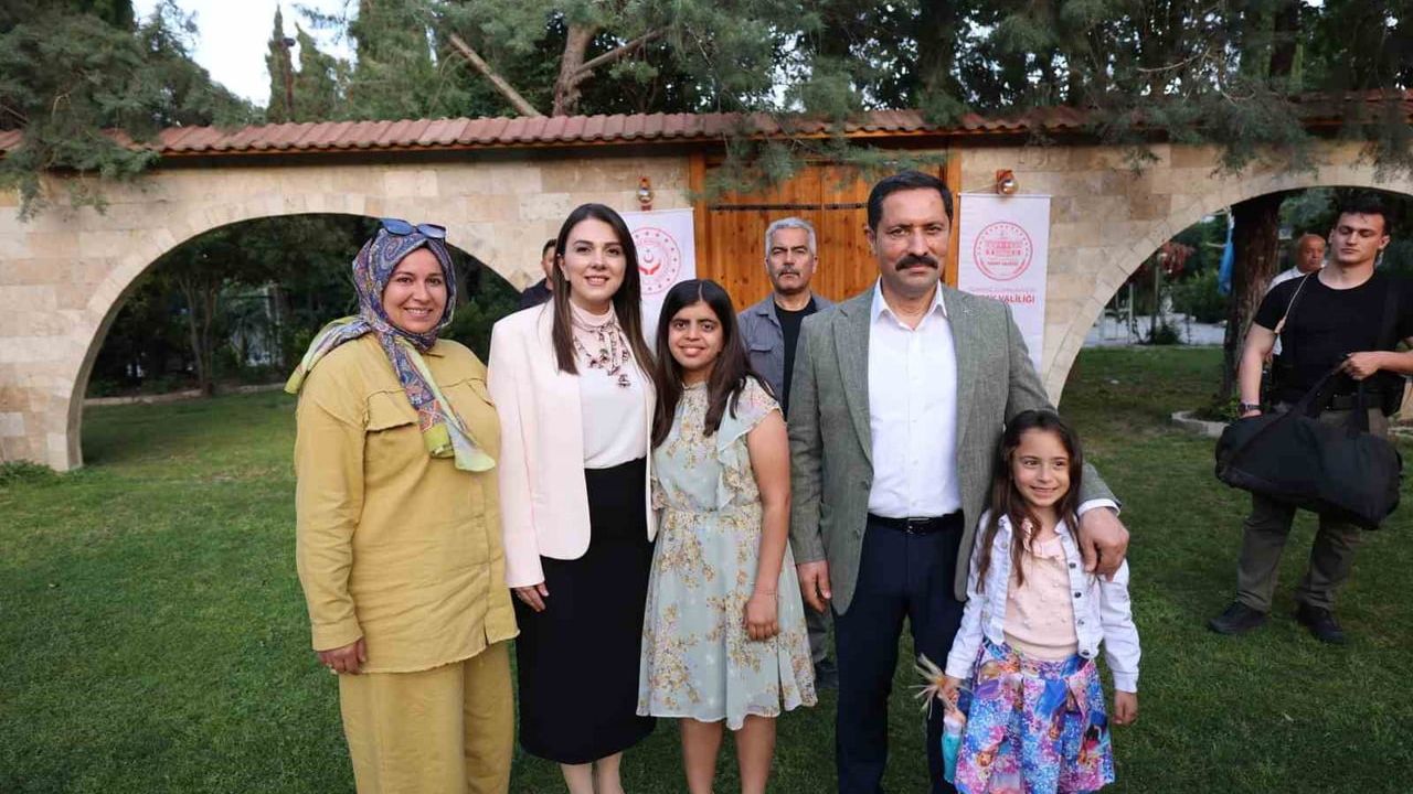 Hatay'da 10 Mayıs Anneler Günü: Şehit, depremzede ve koruyucu aile annelerine özel program