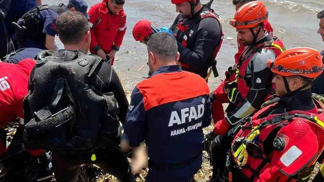 Hatay'da Asi Nehri ile Akdeniz'in birleştiği noktada erkek cesedi bulundu