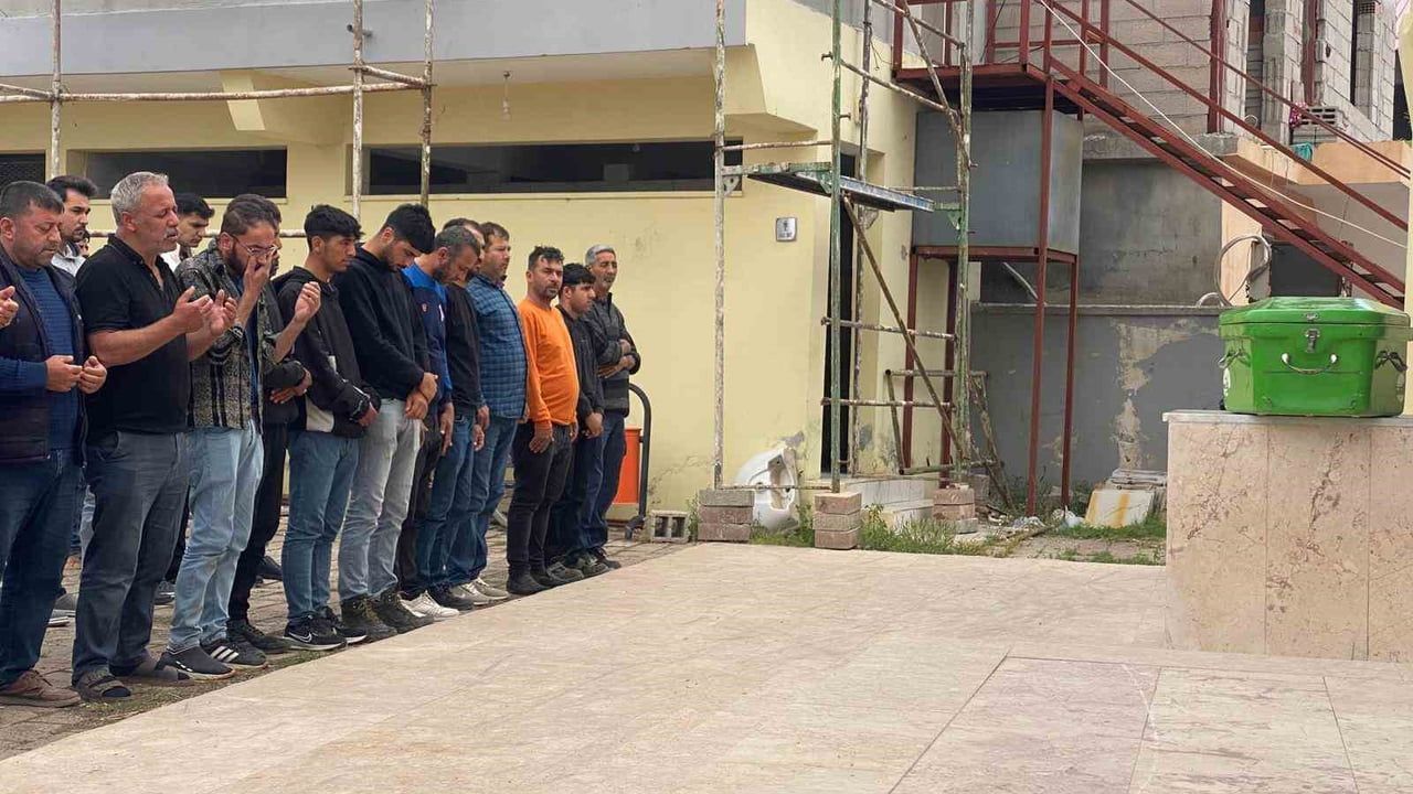 Hatay’da heyelanda yaşamını yitiren 15 yaşındaki Abdulhanan Elmuhammed son yolculuğuna uğurlandı