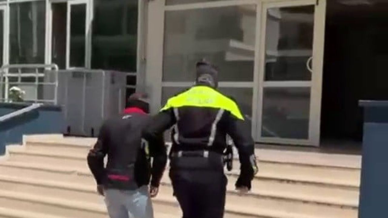 Hatay'da sosyal medyada paylaşılan görüntüde 177 km/s hız yapan motosiklet sürücüsüne 55 bin TL ceza