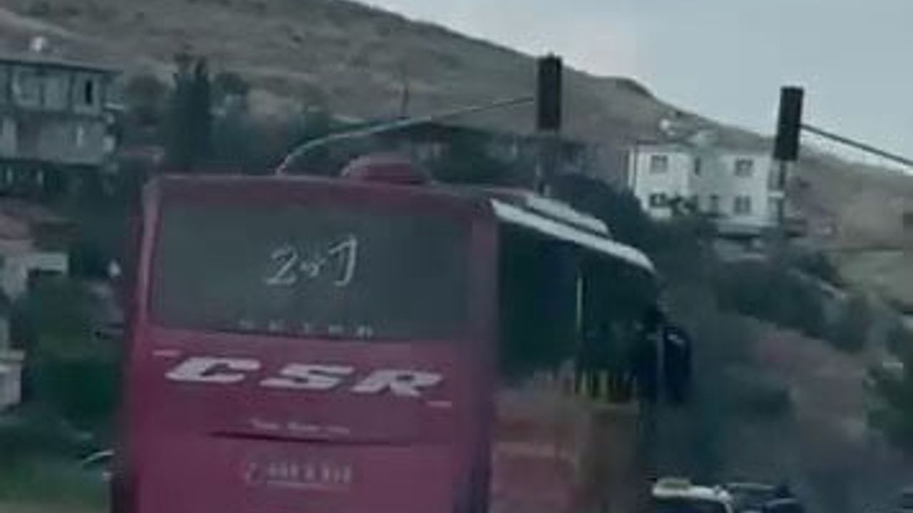 Hatay'da yolcu otobüsünün tehlikeli sollama manevraları trafikte korku yarattı