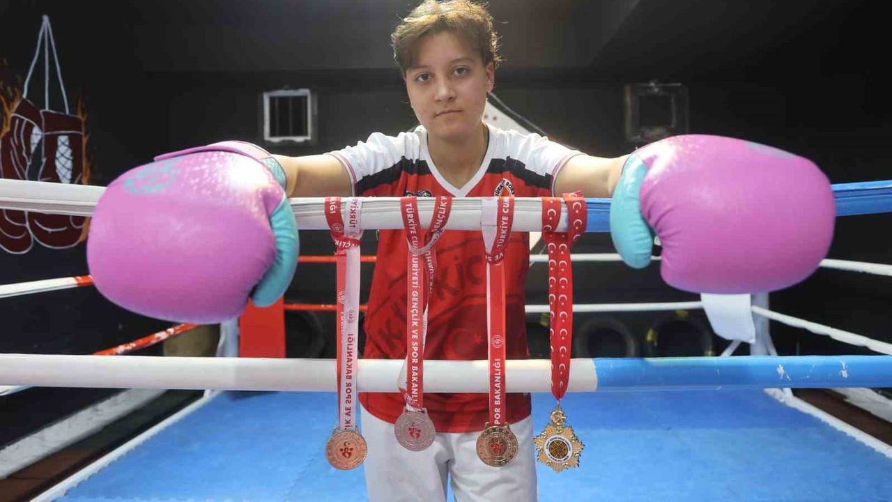 Hataylı genç kick boksçu Aya Elyafi: Hedefim dünya şampiyonluğu ve Türk bayrağını uluslararası arenada dalgalandırmak