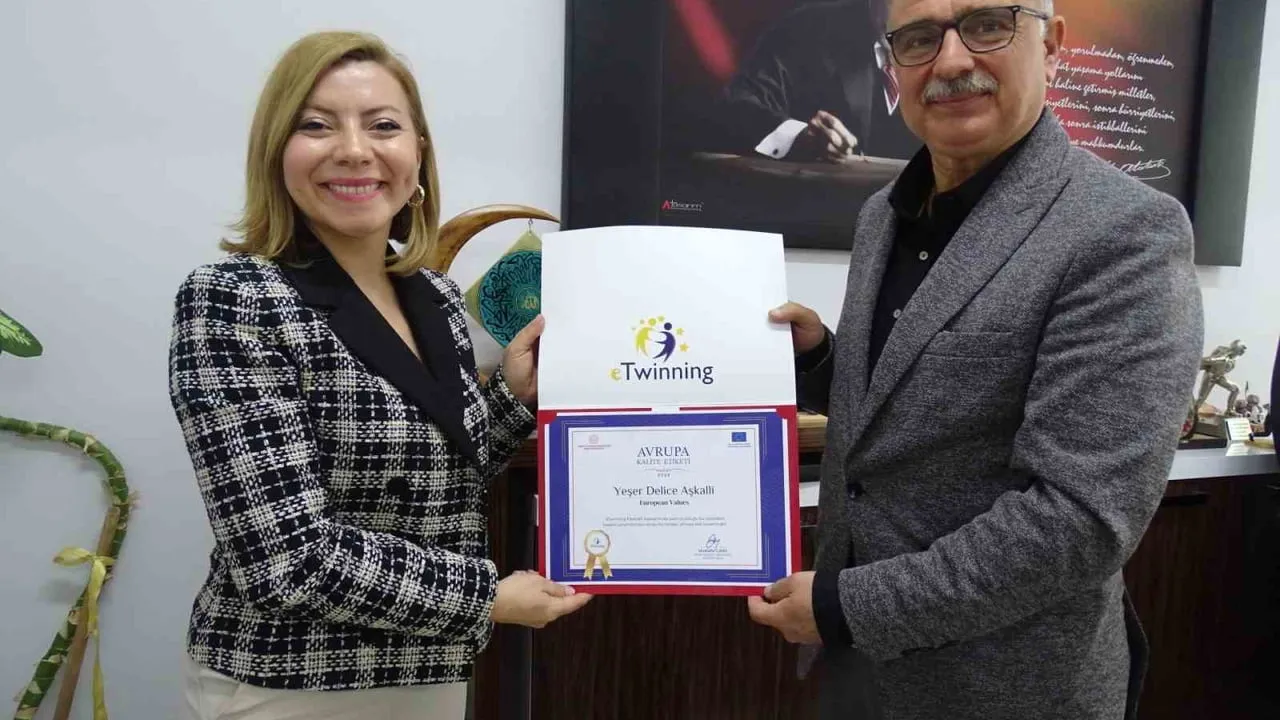 Havran'da eTwinning Ulusal ve Avrupa Kalite Etiketi ödül töreni gerçekleştirildi