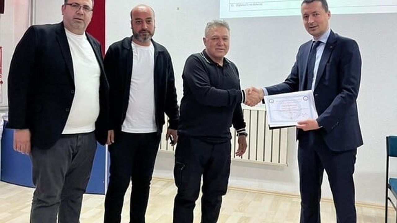 Hisarcık MYO'da 'İSG Kariyer Köprüsü: Okuldan Sahaya' söyleşisi — kariyer planlaması ve saha uygulamaları anlatıldı