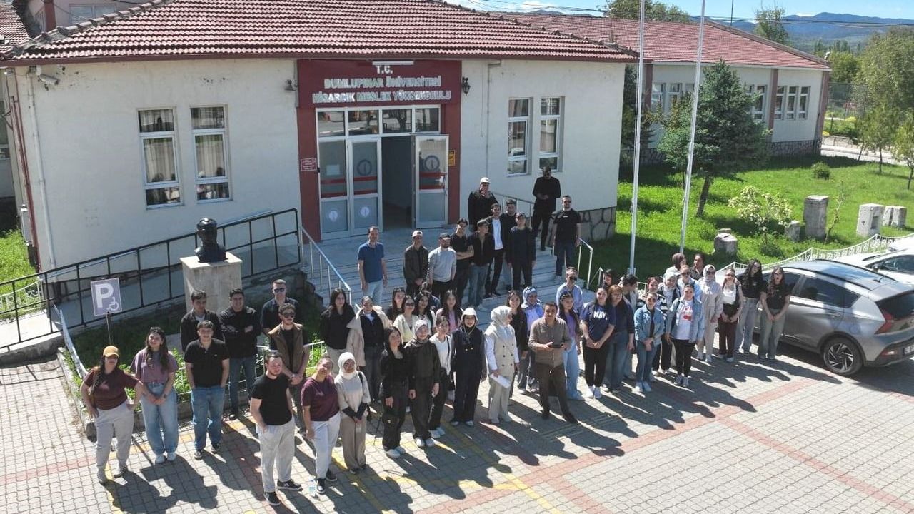 Hisarcık MYO'da 'Ölçme Aletlerinin Kullanımı ve Drone ile Harita Uygulaması' konferansı düzenlendi