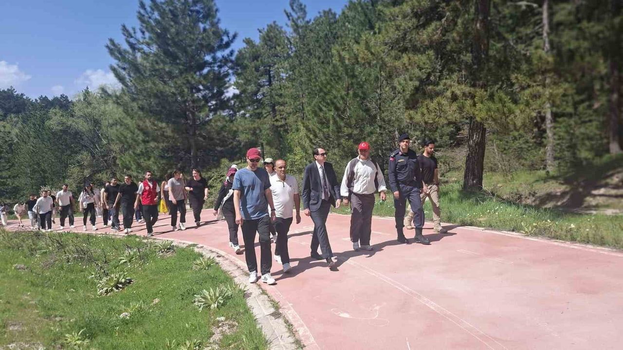 Hisarcık MYO Öğrencileri Gölcük Yaylası'nda Doğa Yürüyüşüne Katıldı
