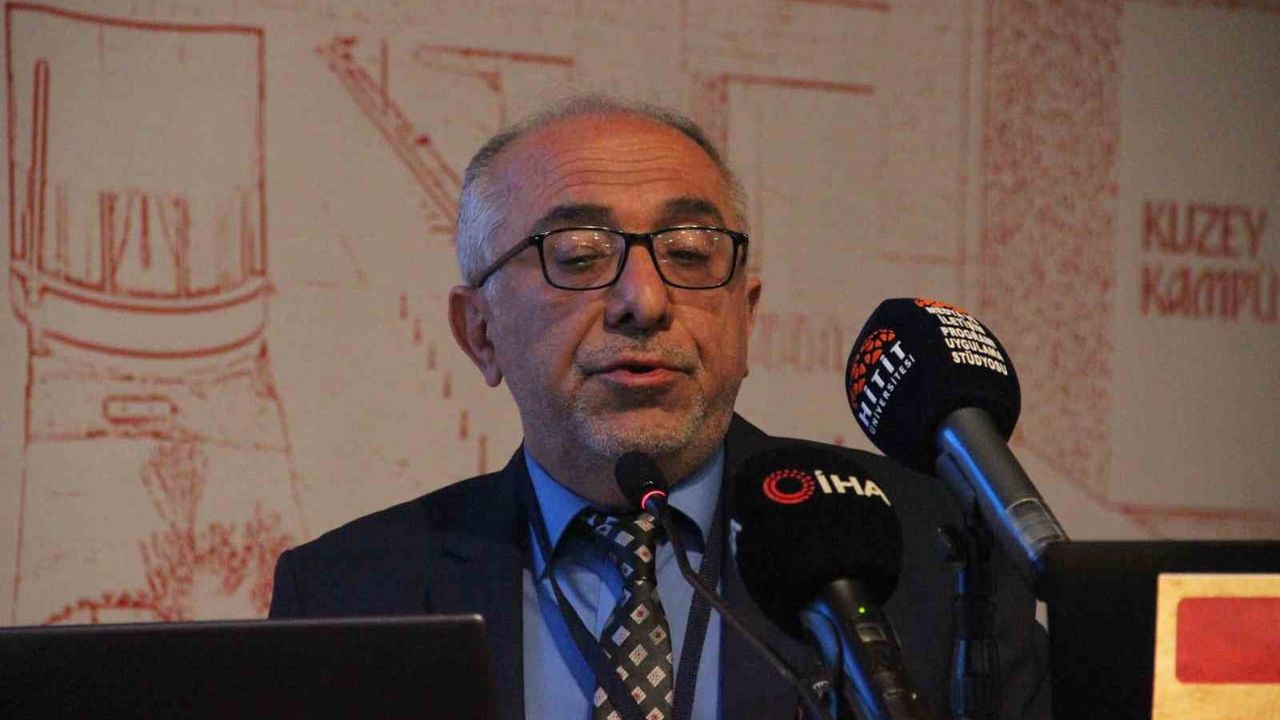 Hitit Üniversitesi'nde 'Çorum’da İz Bırakanlar' sempozyumu: Veli Paşa Hanı ve Baltacı Mehmet Paşa ele alındı