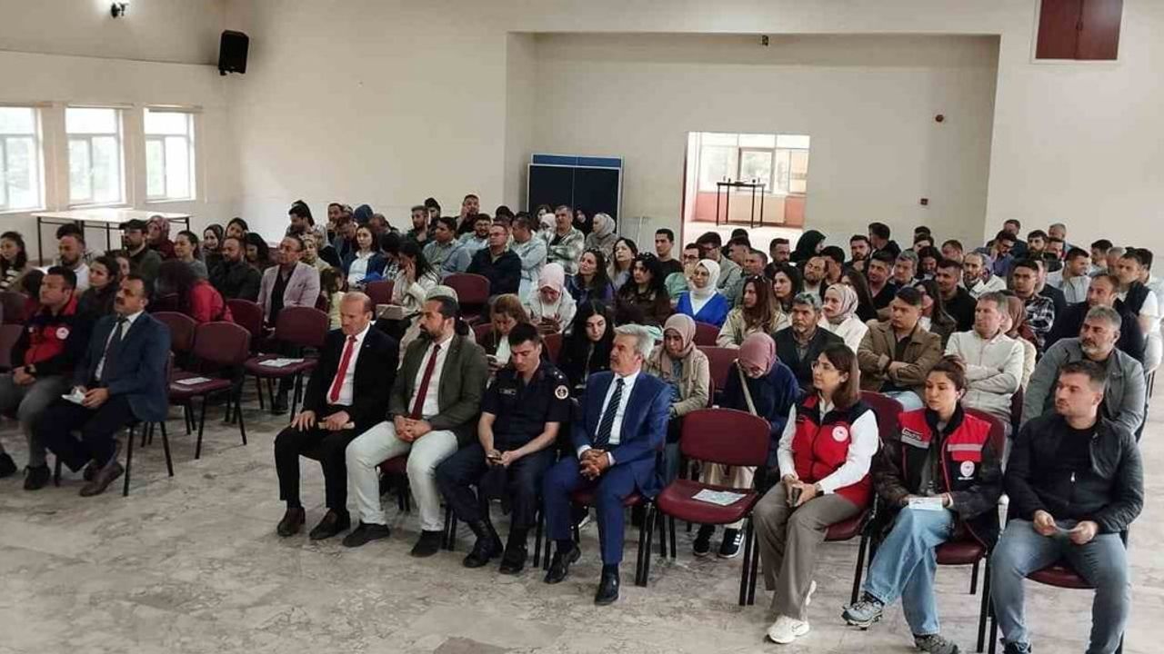 Hocalar'da kamu personeline su tasarrufu ve verimliliği eğitimi verildi