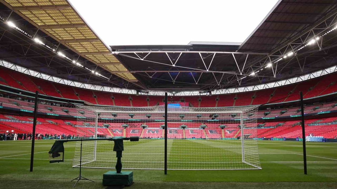 Hull City'nin play-off finalindeki rakibi Middlesbrough oldu; Southampton play-offlardan men edildi