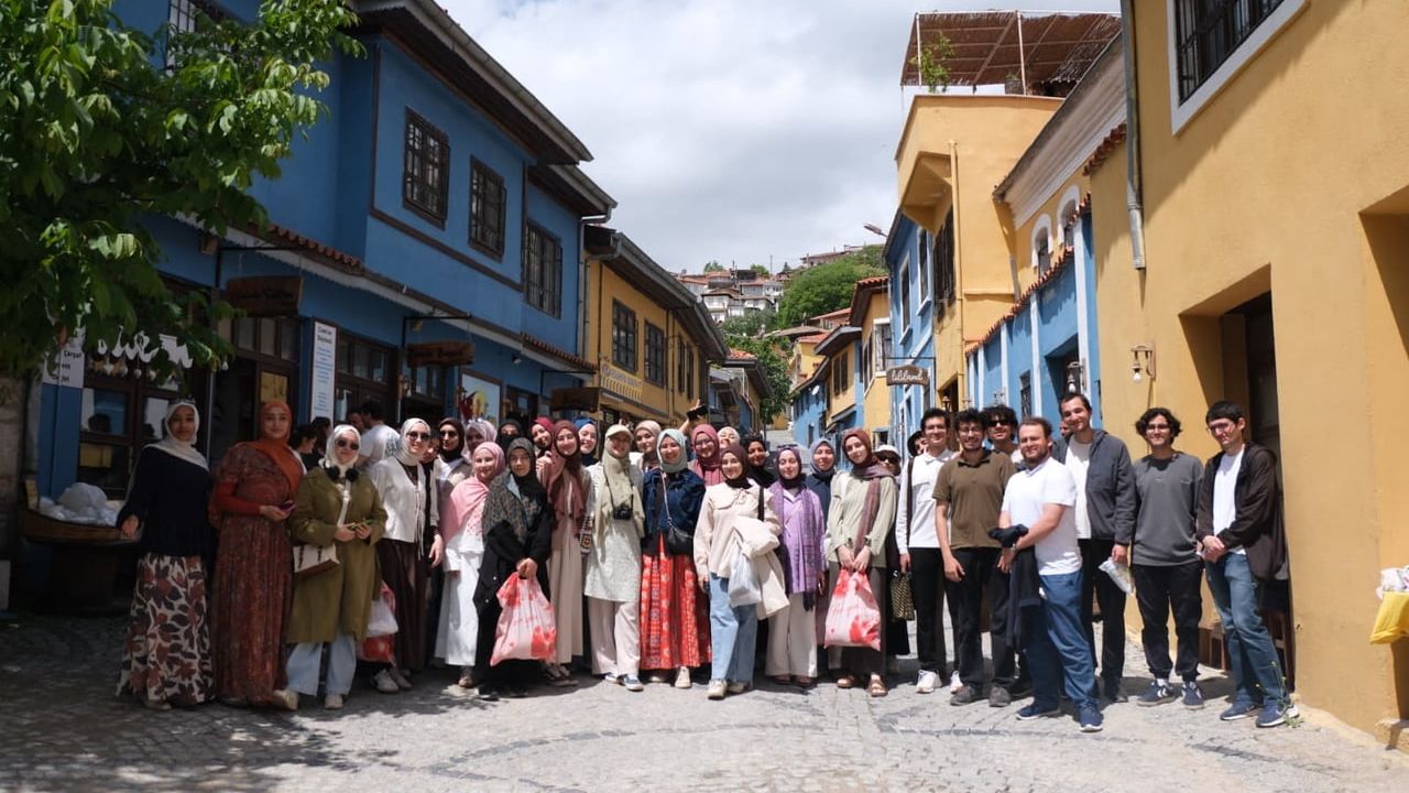 İbn Haldun Üniversitesi öğrencileri 'Kültür Yolu' ile Buldan'ı keşfetti