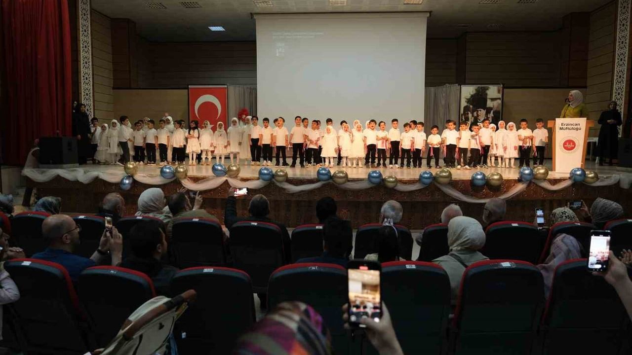 İbrahim Duman 4-6 Yaş Kur’an Kursu'nda yıl sonu mezuniyet töreni