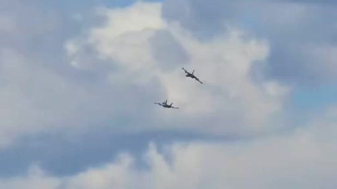 Idaho'da Gunfighters hava gösterisinde iki F/A-18 Super Hornet çarpıştı