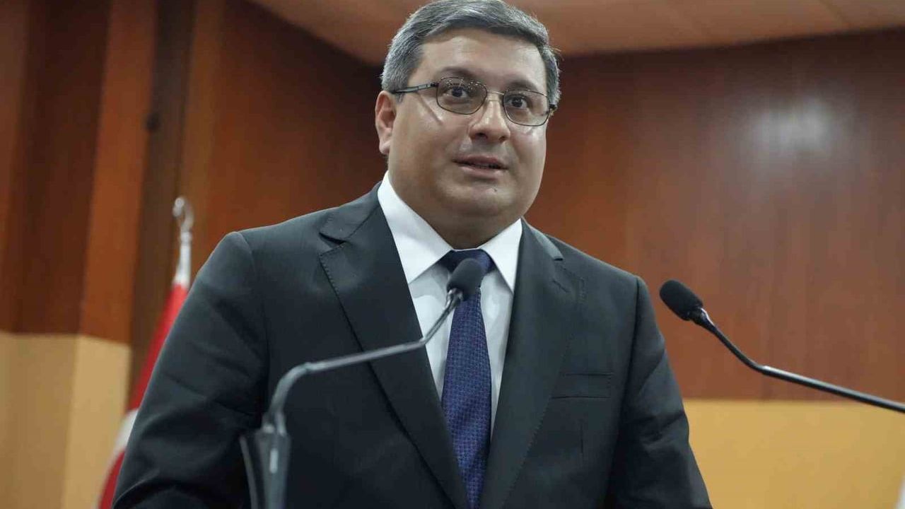 Iğdır’da 'Azerbaycan Yatırım Fırsatları: Nahçıvan Bölgesinin Stratejik Avantajları' Semineri
