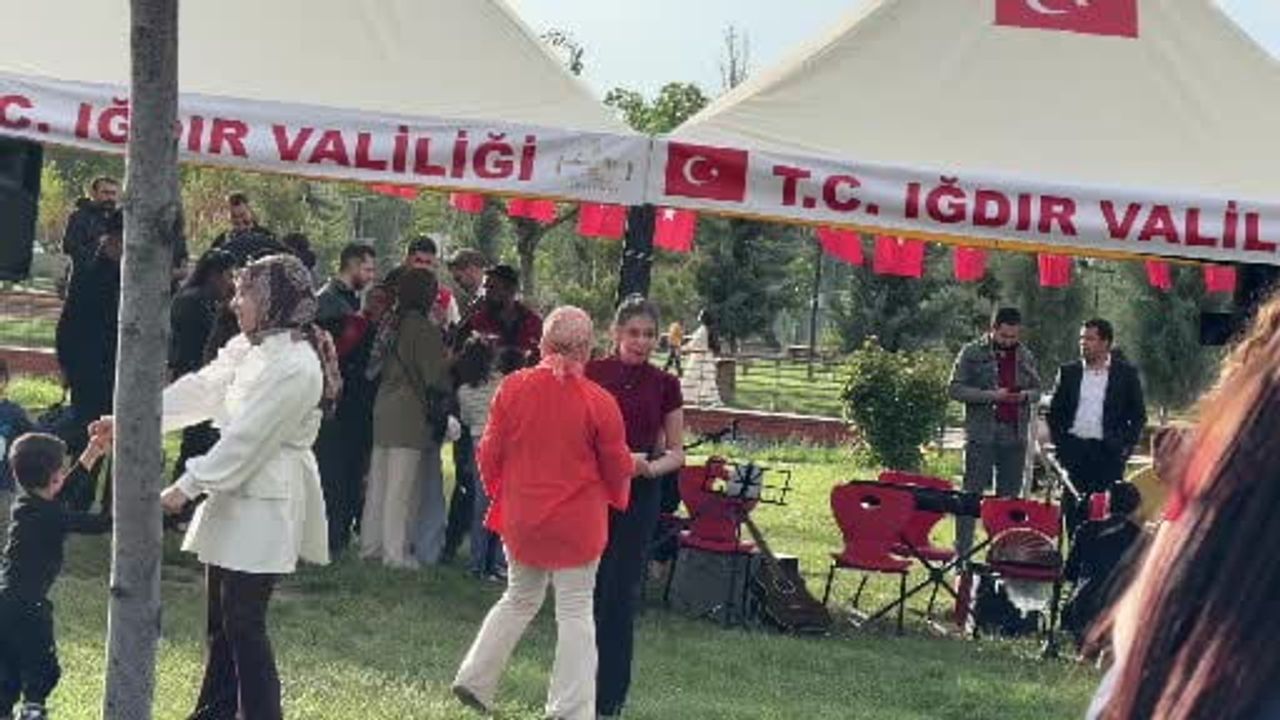 Iğdır’da Hıdırellez Şenliği Millet Bahçesi'nde Coşkuyla Kutlandı