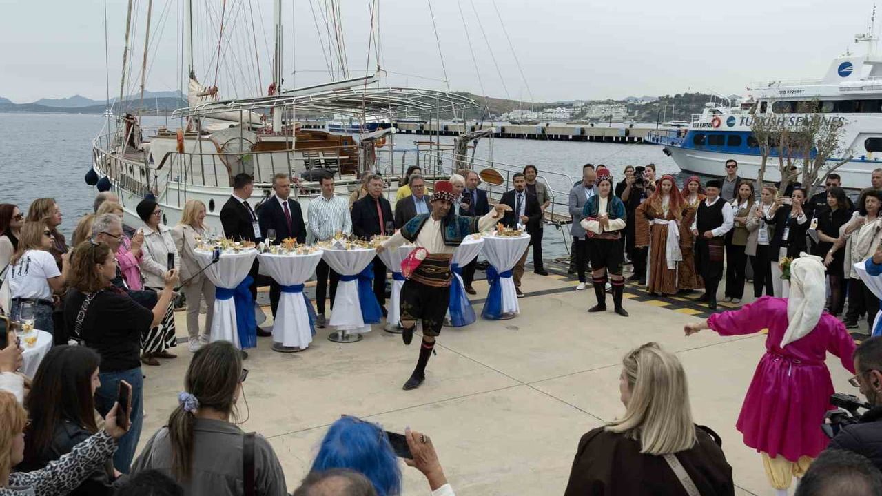İki Yaka Kültür Festivali'nde Ege'den Dostluk Mesajları Bodrum'da