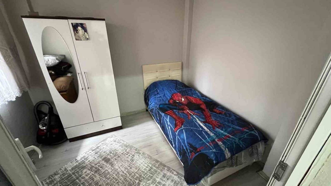 İnegöl Belediyesi, 58 yaşındaki vatandaşa ev tadilatı ve eşya desteği sağladı
