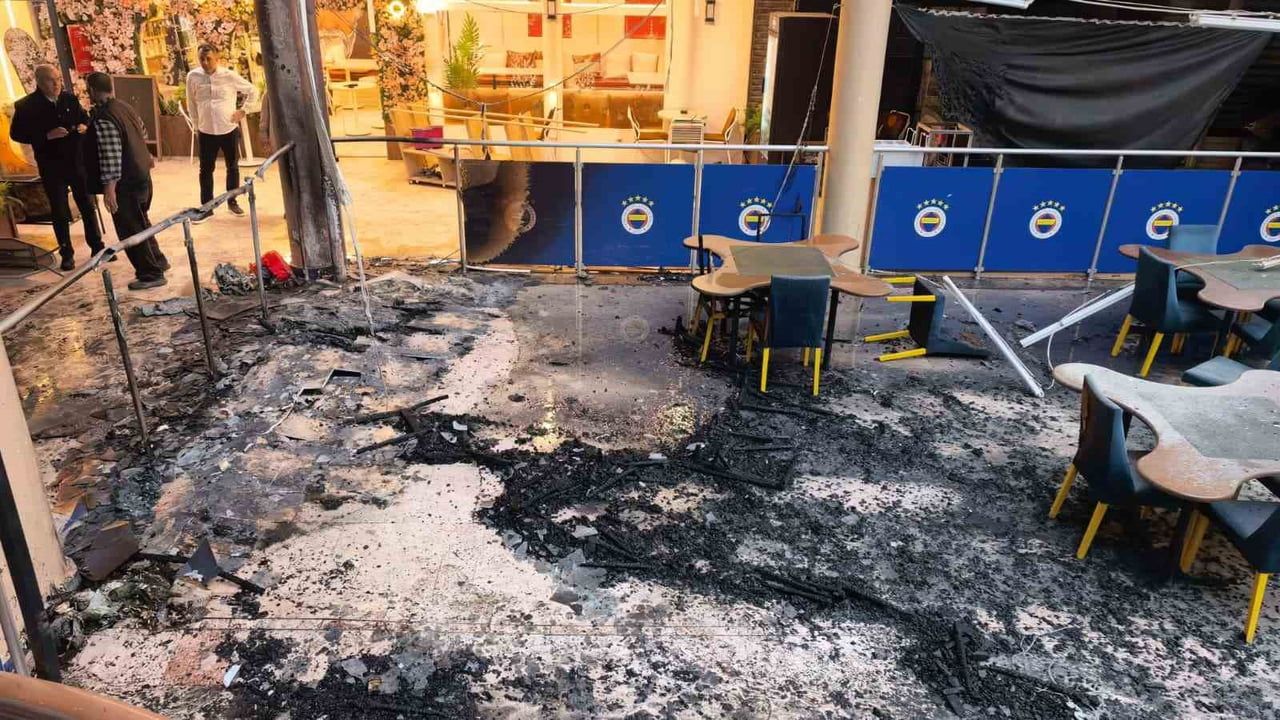 İnegöl'de Fenerbahçeliler Derneği'nde yangın: 2 çocuk yakalandı