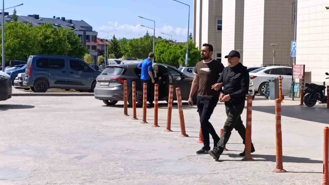 İnegöl'de molotofkokteyliyle kundaklama girişimi: Şüpheli yakalandı