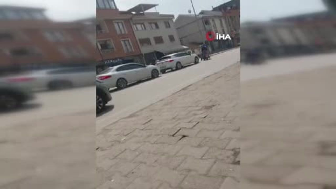 İnegöl'de yol verme tartışması: Otomobil ile elektrikli bisiklet sürücüsü arasında kısa süreli arbede