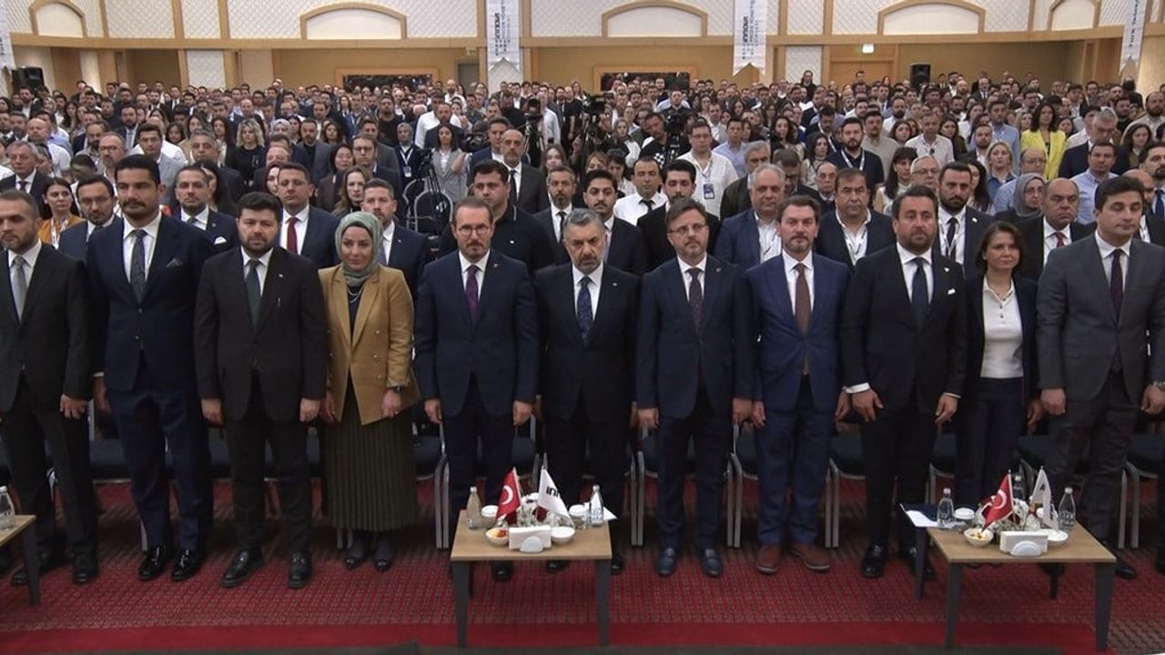 İnnova, 'Yapay Zeka ile Güçlenen Liderlik' temasıyla Proje Yönetişimi Zirvesi'ni Ankara'da düzenledi