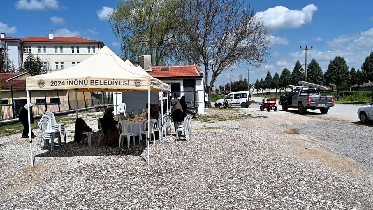 İnönü'de 'Fırın Evi' hizmete açıldı, kadınlardan yoğun ilgi
