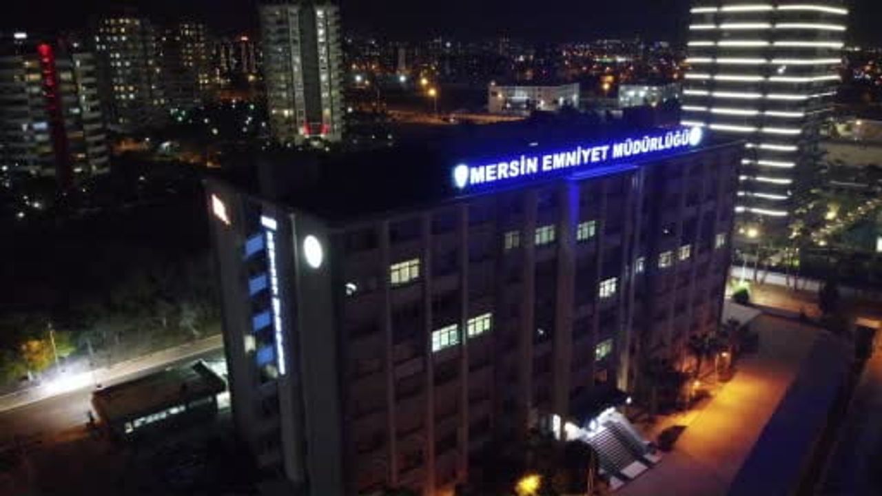 Interpol kırmızı bültenle aranan Avustralya uyruklu E.B. Mersin’de yakalandı