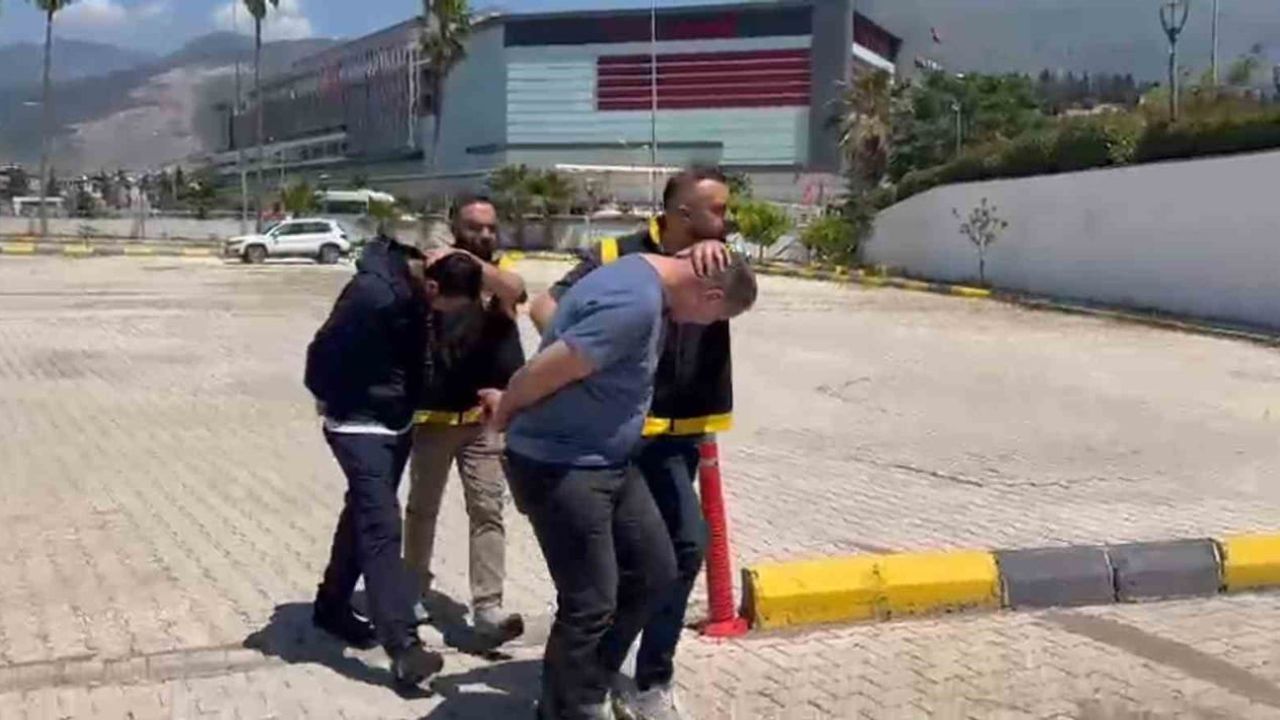 İskenderun'da hapis cezası bulunan 2 kişi yakalandı