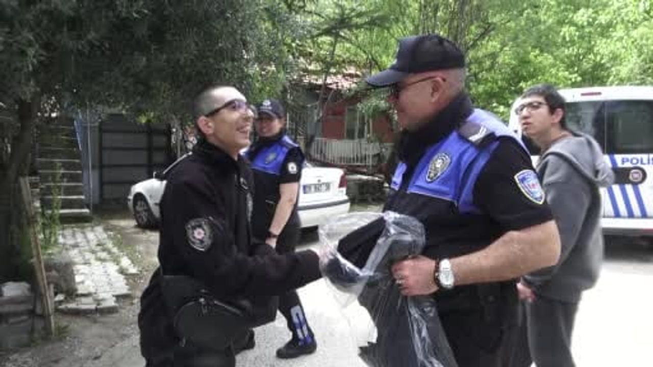 Isparta’da 21 yaşındaki Mert’in polis olma hayali, İl Emniyet Müdürlüğü tarafından gerçeğe dönüştürüldü