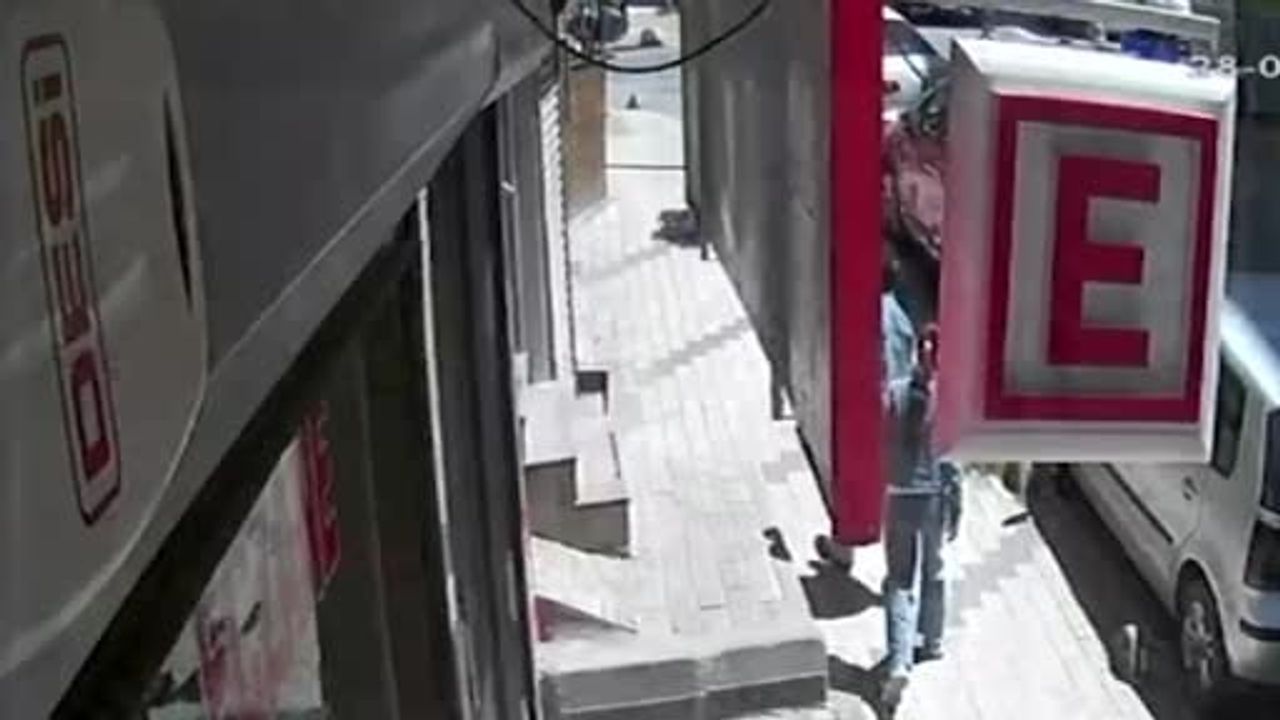 İstanbul'da ev hırsızlığı: 195 suç kaydı bulunan şüpheli de aralarında olmak üzere iki kişi tutuklandı