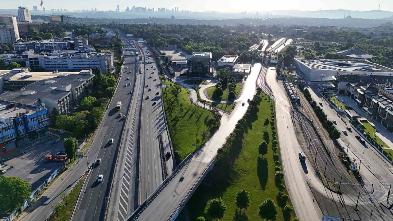 İstanbul'da Kurban Bayramı'nın İlk Gününde Trafik Yoğunluğu Yüzde 2'ye Düştü