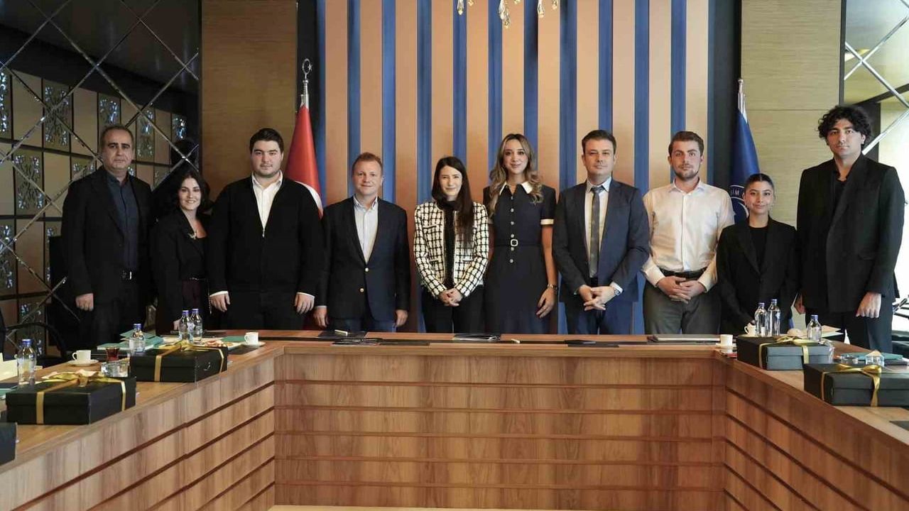 İstanbul Gelişim Üniversitesi ile Gökkuşağı Koleji'nden girişimcilik odaklı iş birliği protokolleri