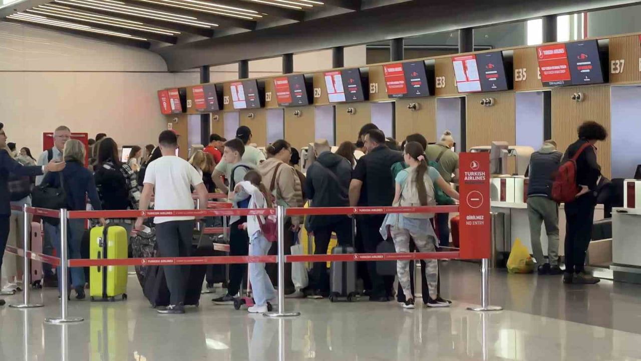 İstanbul Havalimanı'nda Kurban Bayramı hareketliliği başladı
