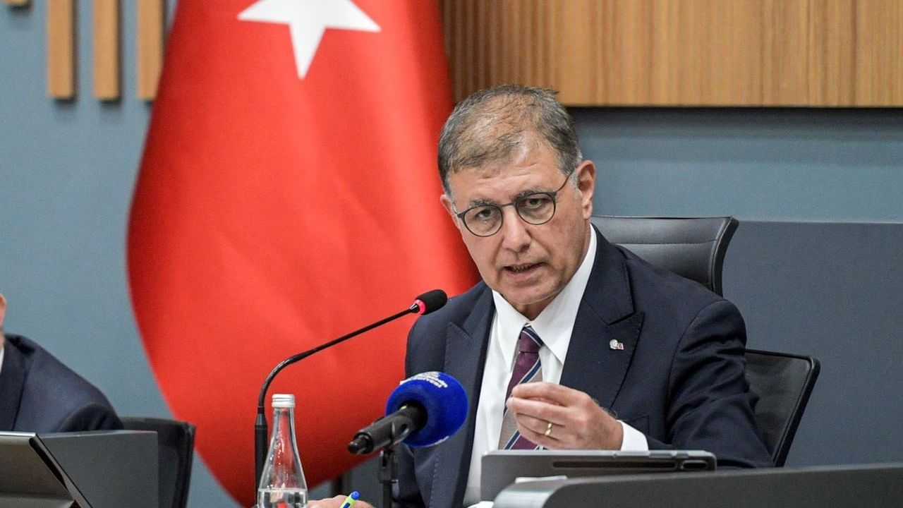 İzmir Büyükşehir’in 2025 Kesin Hesabı Oy Çokluğuyla Kabul Edildi; Tugay: 'İzmir’in Hakkını Savunacağız'