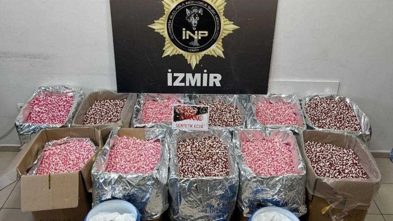 İzmir'de dev uyuşturucu operasyonu: 11 milyon 904 bin 456 sentetik hap ele geçirildi