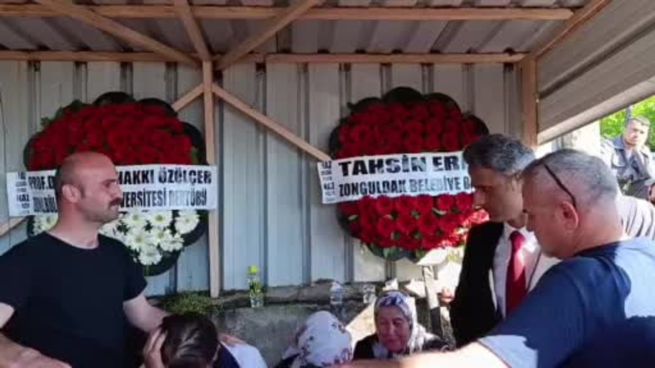 İzmir'de hayatını kaybeden Piyade Er Recep Demirci Perşembe'de son yolculuğuna uğurlandı
