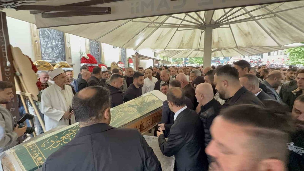 İzmit’te ortağını öldüren şahıs intihar etti; failin 2023’te eski kız arkadaşını yaraladığı belirlendi