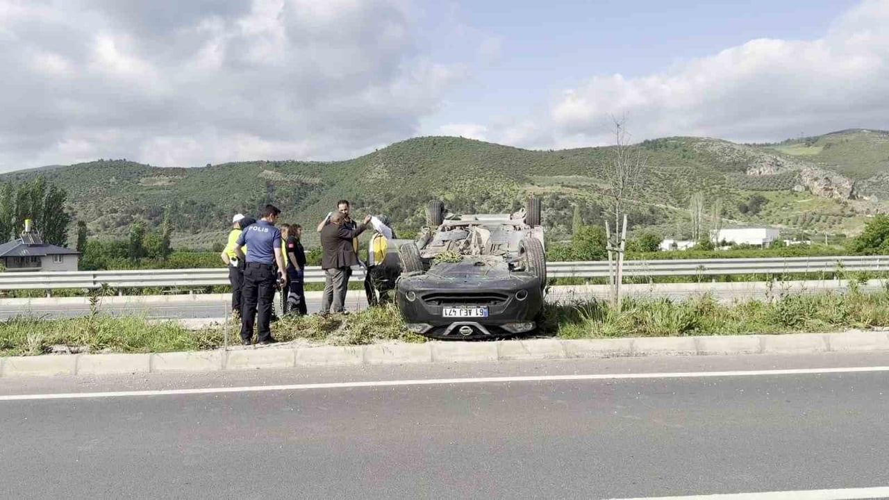 İznik'te kontrolden çıkan otomobil takla attı: 3 kişi hafif yaralandı