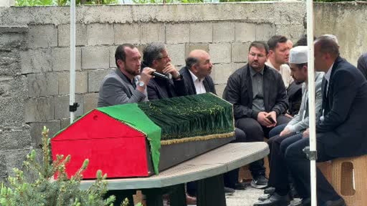 Jandarma Genel Komutanı Çardakçı’nın kayınvalidesi Yenice’de toprağa verildi